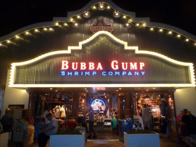 Bubba Gump Shrimp Co., Santa Monica, CA - California Beaches