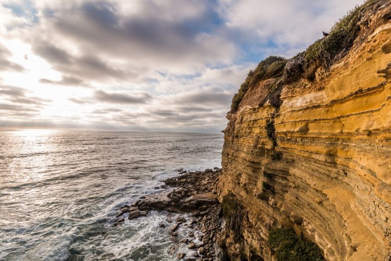 You’ll Love These Coastal Hiking Trails At Sunset - California Beaches