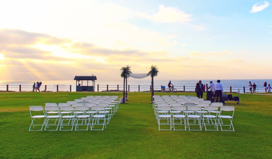 California Beach Weddings Guide Venues Rules Etc   California Beach Wedding Next To Beach With Sunset And Chairs2 